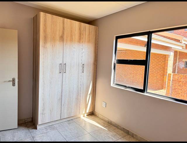 3 BEDROOM DUPLEX FOR SALE IN JACKAROO PARK